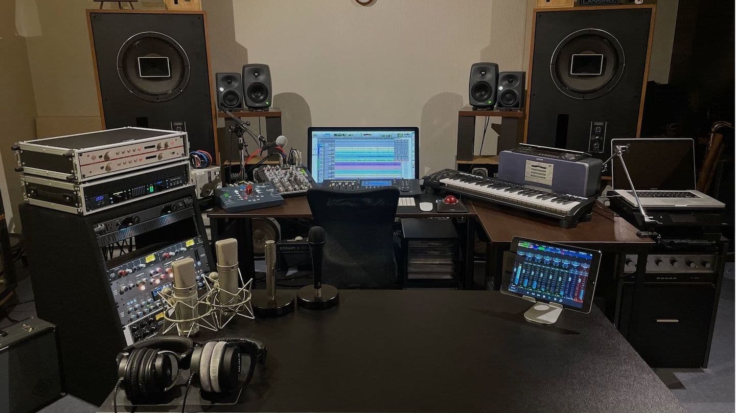 オトノハコスタジオアッシュコントロールルーム画像