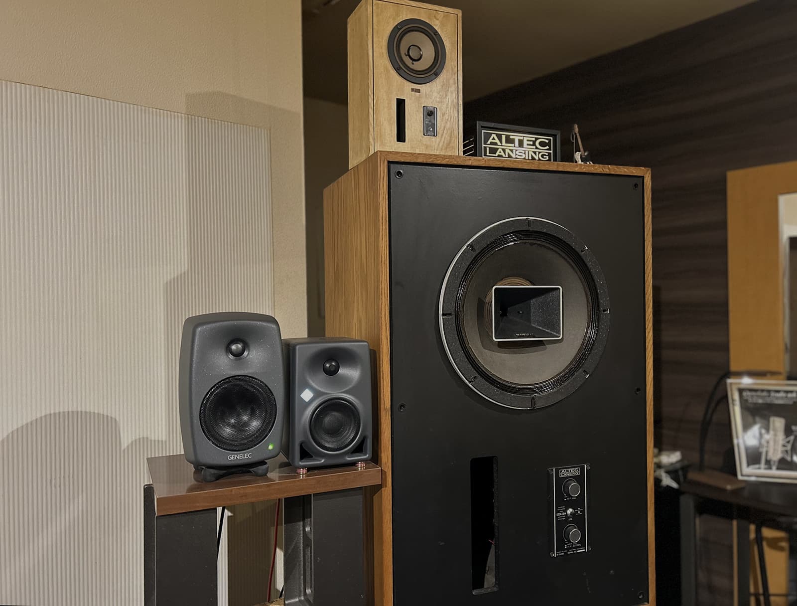 オトノハコスタジオアッシュモニタースピーカー画像