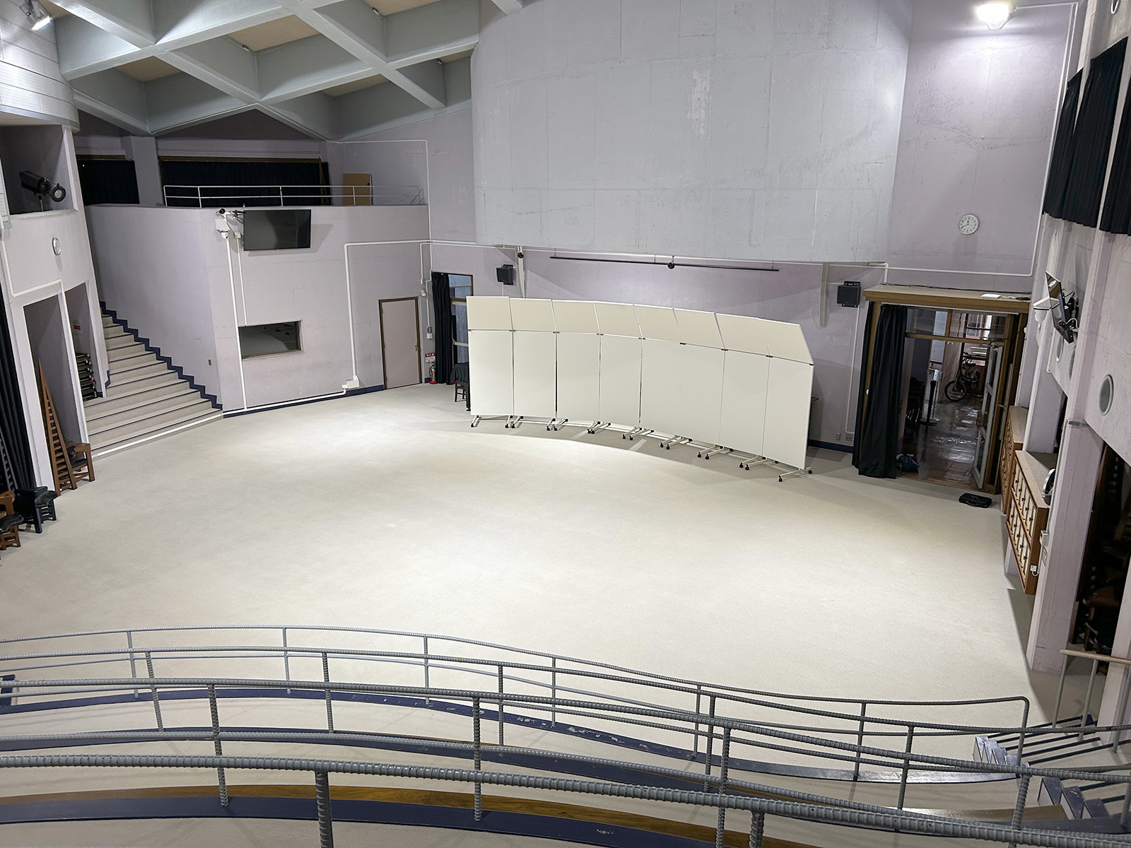 音響反射板コミュニティセンター使用例画像